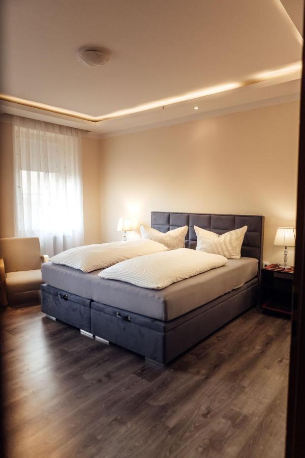 Hotel Und Restaurant Golden Village Riesa Zewnętrze zdjęcie